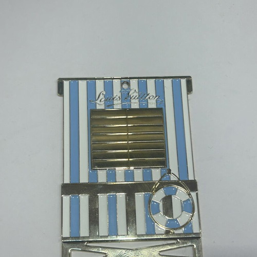 Louis Vuitton Beach Cabin Metal Charm new, multicolor