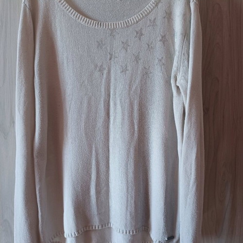 Thin asymmetrical Guess pullover sweater like new