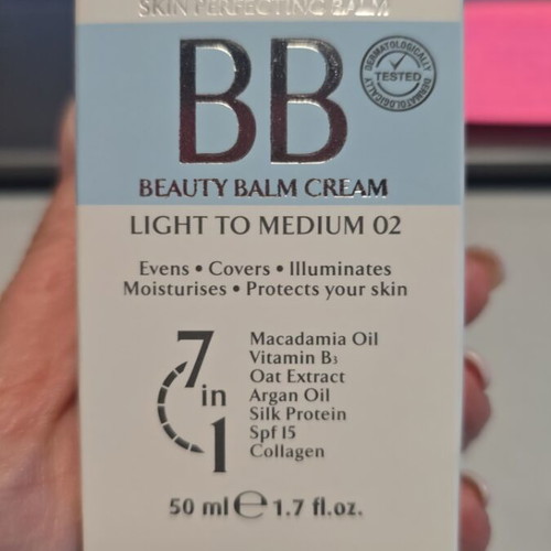 Farmasi BB Cream New, Damaged Packaging