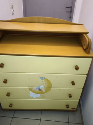 Children's Dresser Changing Table used, solid wood