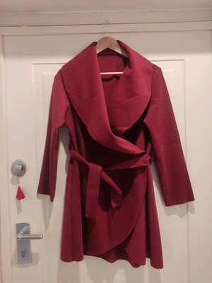 Women's cardigan with belt burgundy like new