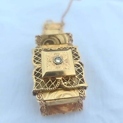 Vintage 14K Gold Swiss Bracelet Watch used with diamond