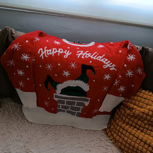 Happy Holidays sweater new, large fit, white and red