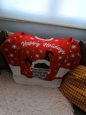 Happy Holidays sweater new, large fit, white and red