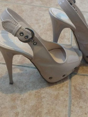 Beige high-heeled sandals size 39 new