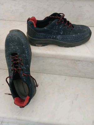 Michelin safety shoes like new, size 45