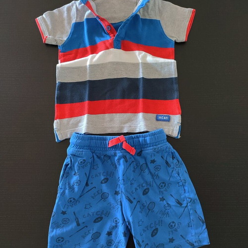 Summer sets for boys 2-3 years like new, cotton, pack of 4 with 3 Mothercare t-shirts gift