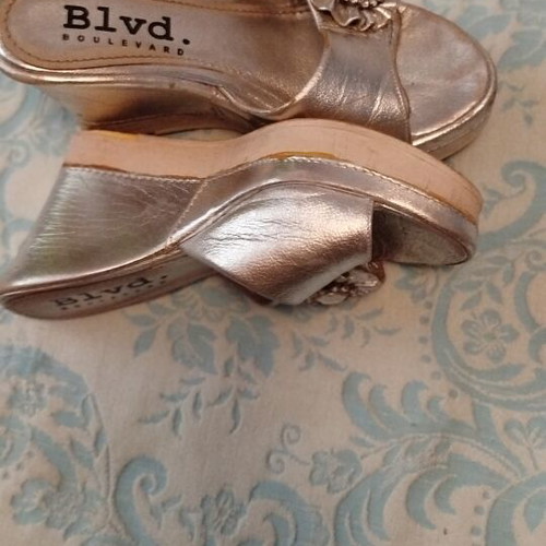 Silver platform sandals like new, size 37