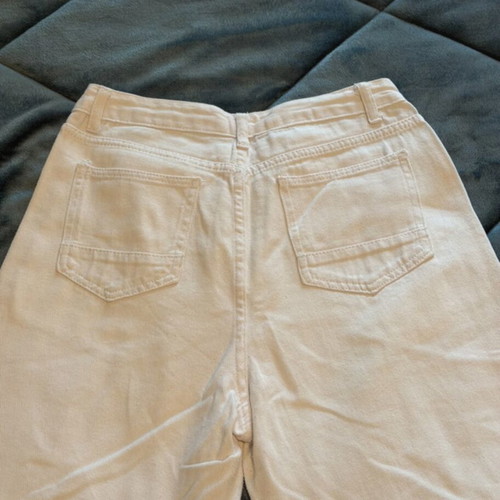 Shein White High-Waisted Mom Fit Jeans like new, size M