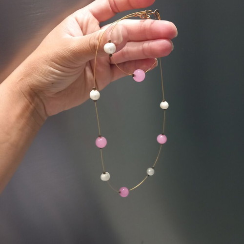 Necklace and bracelet set with pink and white beads like new, handmade