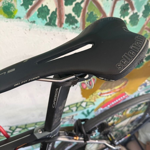 Orbea Orca SLT full carbon road bike like new, black