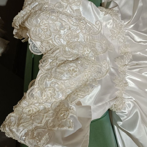 Wedding dress with 2 flower girls' dresses for boy and girl