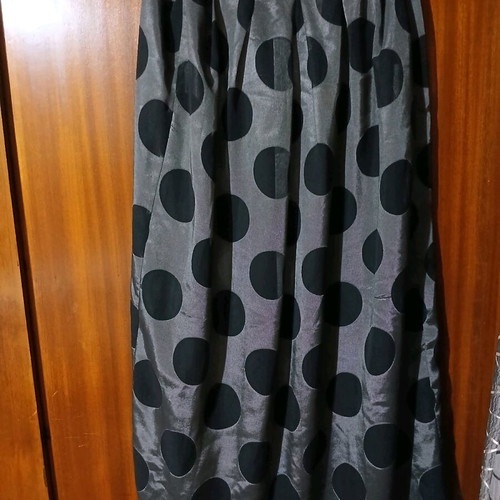 Manolo skirt size M like new, black and gray