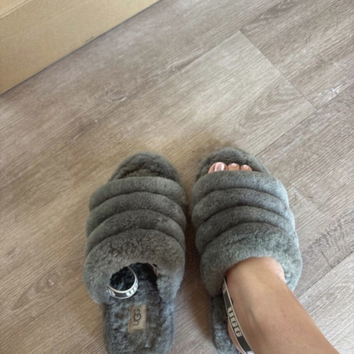 Ugg Fluff Yeah Slides Size 37 Like New, Grey