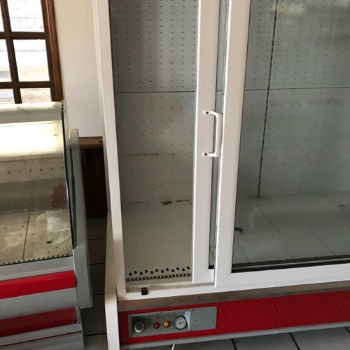 Professional refrigerator 4 meters three-phase power like new