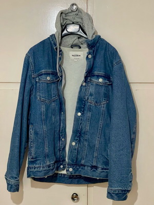 Pull & Bear men's denim jacket with hood like new, gray and blue