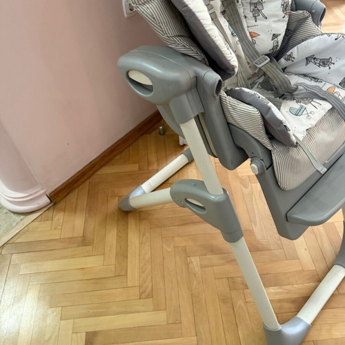 Joie Meet Mimzy 2 in1 Highchair like new