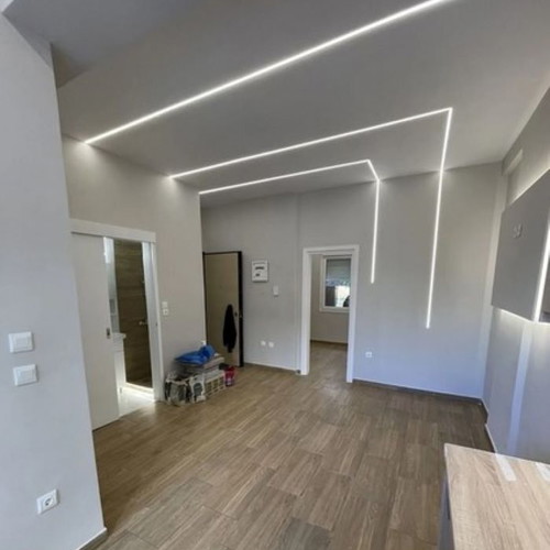 Apartment 50 sqm elevated ground floor with yard in Nikaia