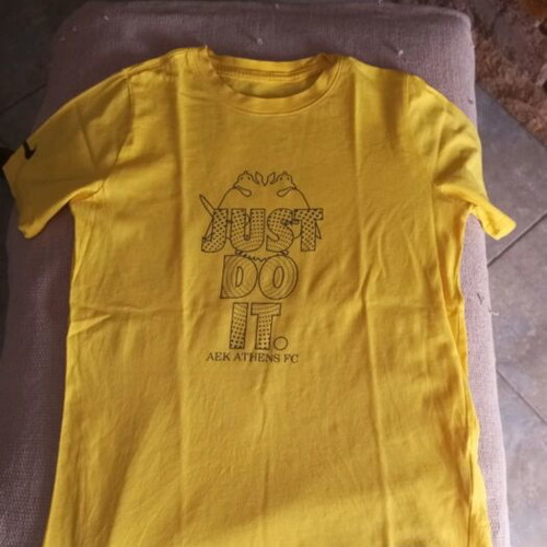 AEK Nike T-shirt like new, boys' large, black and yellow