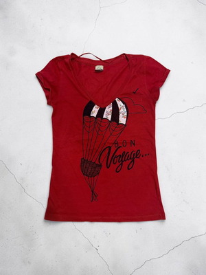 Xdye T-shirt Small red used with hot air balloon graphic