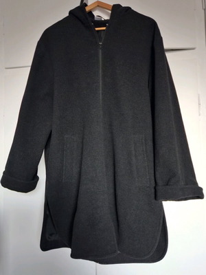 Wool coat with hood XL like new, black