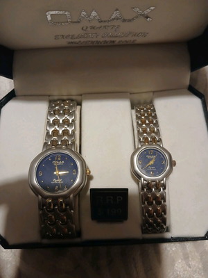 Omax silver watch new unisex