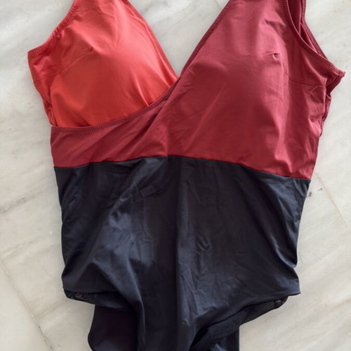 Gisela one-piece swimsuit used, size Large, black and multicolor