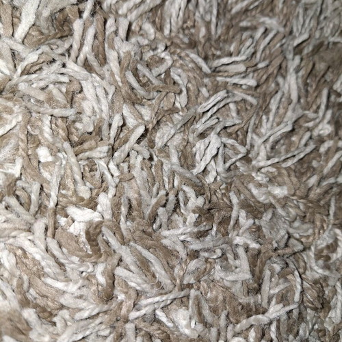 Machine rug like new with thick pile 143x145 cm