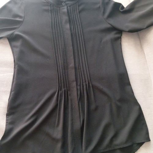 Italian crepe shirt slightly fitted like new, black