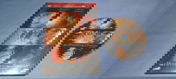 ΣΑΝ ΠΡΟΣΩΠΟ ΣΤΑ ΣΥΝΝΕΦΑ - HEAD IN THE CLOUDS - DVD