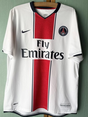 Pauleta PSG Jersey like new, medium size, authentic Paris Saint Germain