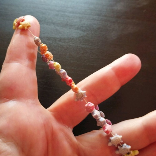 Children's bracelet with turtles used