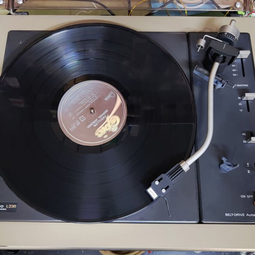 Lenco L-236 turntable used, fully functional, full automatic