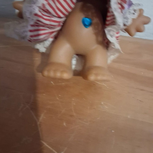 Efxoulis figure used, with diamond detail