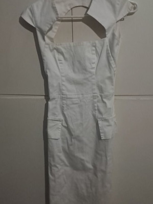 White tight dress Lipsy London used, fake pockets, open back