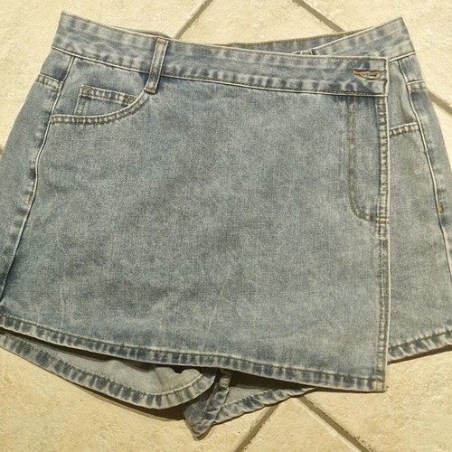 Shein denim shorts, size 40 Large