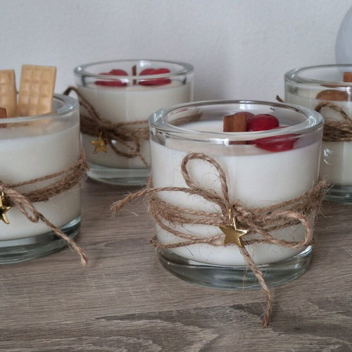 Candle in glass new with wax melts and fragrances