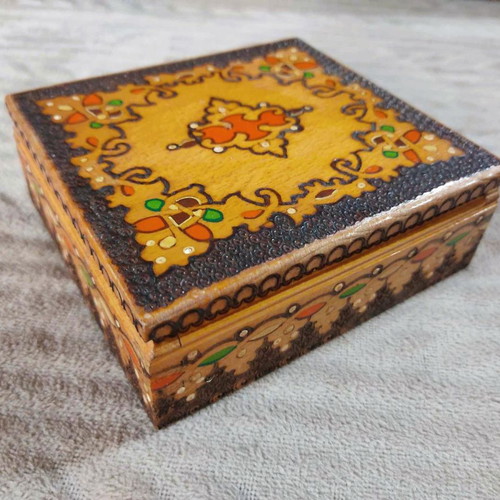 Wooden tobacco box vintage used from the 1970s with pyrography