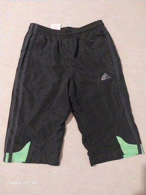 Μαγιό βερμούδα Adidas Clima Cool για αγόρι 5-6 ετών σαν καινούργιο