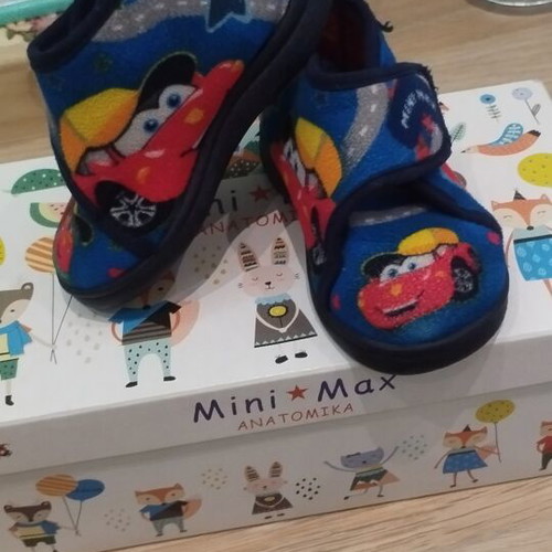 Mini Max Baby Shoes Size 21 Like New