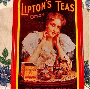 vintage Lipton Tea Ceylon κουτί τσιγκινο παλιό από Ηνωμένο Βασίλειο UK 16cm μήκος 12 cm πλάτος 8cm βάθος σε εξαιρετική κατασταση. Δεκτός κάθε έλεγχος.