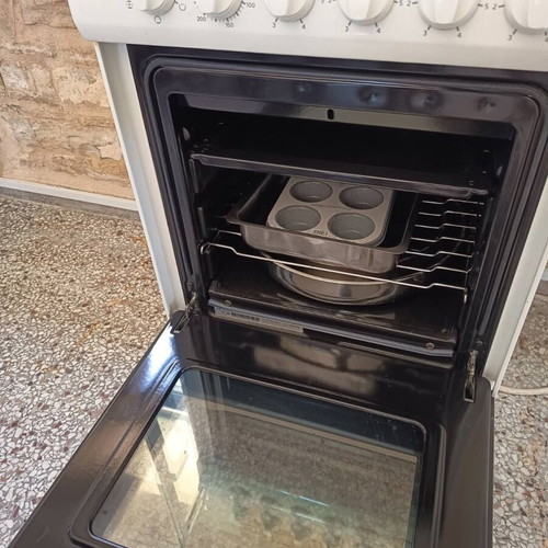 Zanussi electric stove used, freestanding