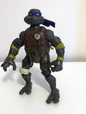 Teenage Mutant Ninja Turtles Donatello φιγούρα μεταχειρισμένη 12cm 2012 Playmates