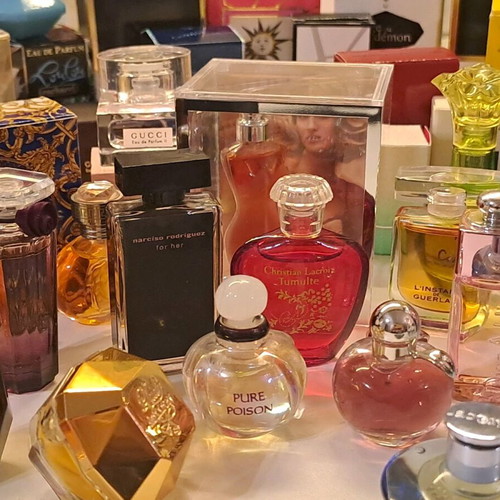 Μίνι άρωμα καινούργιο, συλλογή γνωστών οίκων