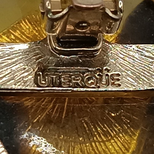 Uterqüe vintage gold geometric statement clip-on earrings used