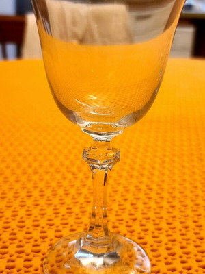 Crystal wine glasses pack of 6 like new