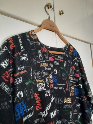 Mesh & Co Hard Rock Band T-Shirt XL, black with multicolor print