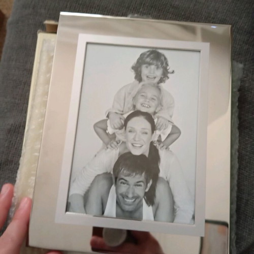 Silver photo frame new with box for 16.5 x 11.5 cm photos