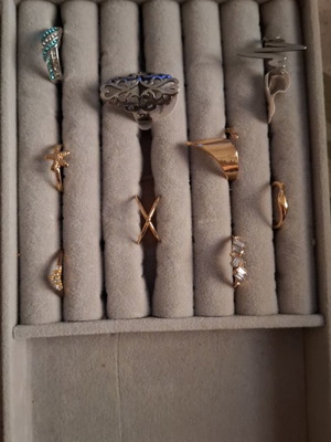 Rings new, set of 9 in silver and gold colors