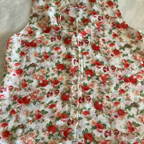 Sleeveless blouse like new, airy, multicolored, size large